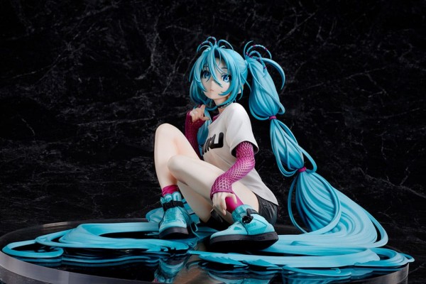 Hatsune Miku - Yoneyama Mai Statue / The Latest Street Style "Cute" Limited Edition: Stronger