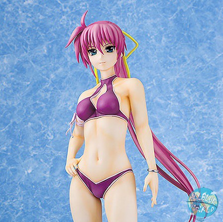 Magical Girl Lyrical Nanoha The Movie 2nd A´s Signum Statue - Swimsuit Ver.: Gift