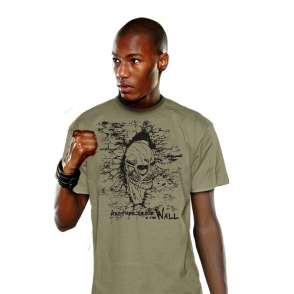 Attack on Titan - T-Shirt / Breaking the wall - Unisex XL: Nekowear