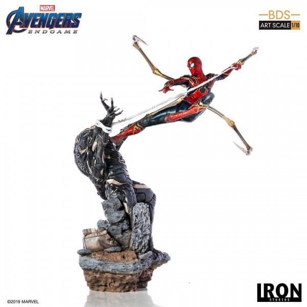 Avengers: Endgame - Iron Spider vs Outrider Statue / BDS Art: Iron Studios