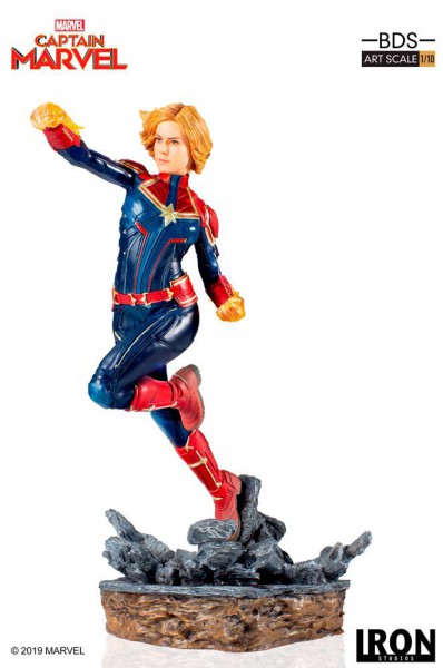 Marvel Comics - Captain Marvel Statue / BDS Art Scale: Iron Studios