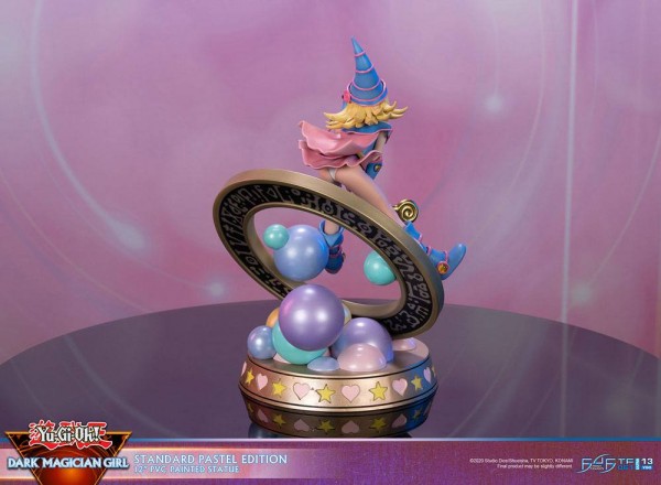 Yu-Gi-Oh! - Dark Magician Girl Statue / Pastel Edition: First 4 Figures