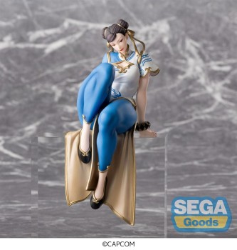 Street Fighter - Chun-Li Statue / 6 PM Perching: Sega Street Fighter - Chun-Li Statue / 6 PM Perching: Sega