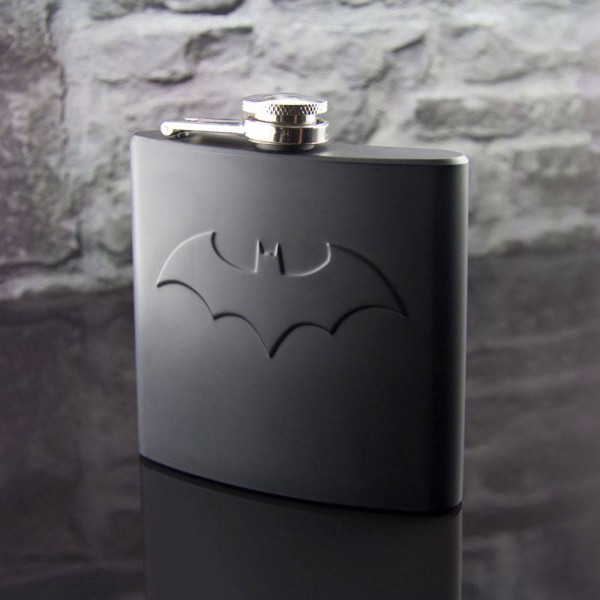 DC Comics - Batman Flachmann mit Logo: Paladone Products