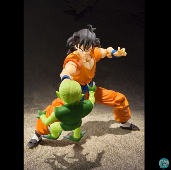 Dragonball Z - Yamchu Actionfigur mit Saibamen-Figur - S.H.Figuarts: Bandai