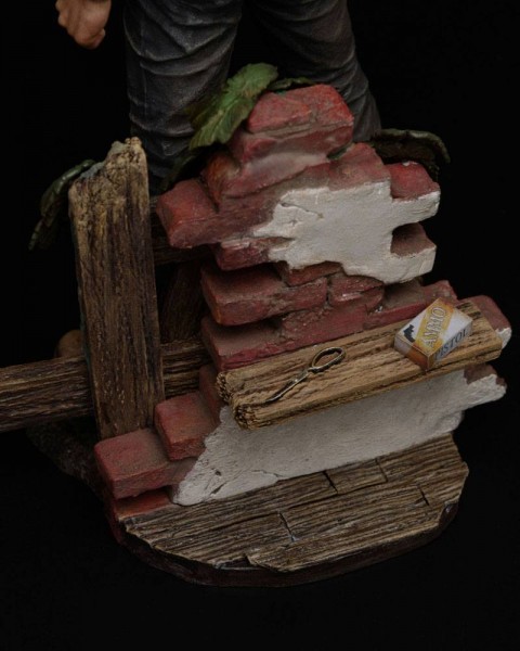 The Last of Us - Joel & Ellie Statue: Mamegyorai