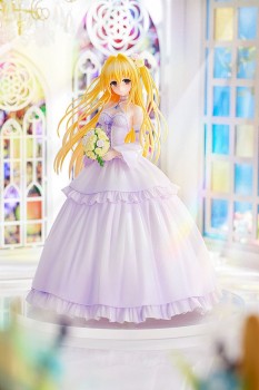 To Love-Ru Darkness - Golden Darkness Statue / Wedding Dress Ver.: Kadokawa To Love-Ru Darkness - Golden Darkness Statue / Wedding Dress Ver.: Kadokawa