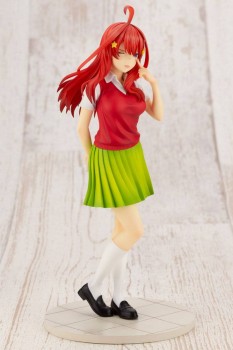 Vorschau: The Quintessential Quintuplets - Itsuki Nakano Statue / Bonus Edition: Kotobukiya Vorschau: The Quintessential Quintuplets - Itsuki Nakano Statue / Bonus Edition: Kotobukiya
