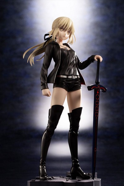 Fate/Grand Order - Saber/Altria Pendragon Statue (Alter) Casual Ver: Kotobukiya