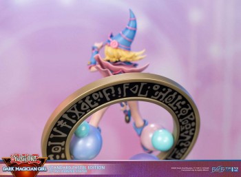 Vorschau: Yu-Gi-Oh! - Dark Magician Girl Statue / Pastel Edition: First 4 Figures Vorschau: Yu-Gi-Oh! - Dark Magician Girl Statue / Pastel Edition: First 4 Figures