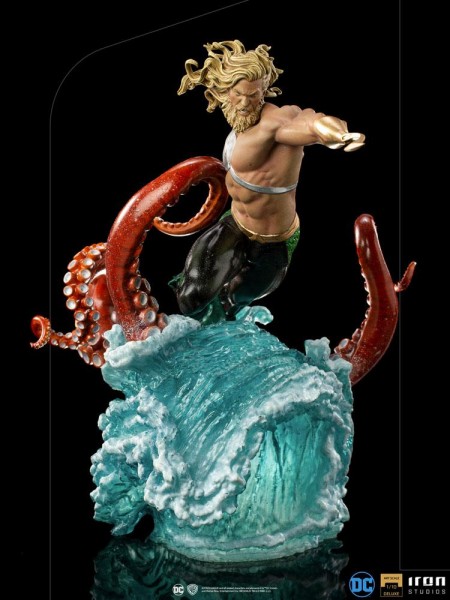DC Comics - Aquaman Statue / Deluxe Art Scale: Iron Studios