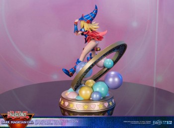 Vorschau: Yu-Gi-Oh! - Dark Magician Girl Statue / Vibrant Edition: First 4 Figures Vorschau: Yu-Gi-Oh! - Dark Magician Girl Statue / Vibrant Edition: First 4 Figures