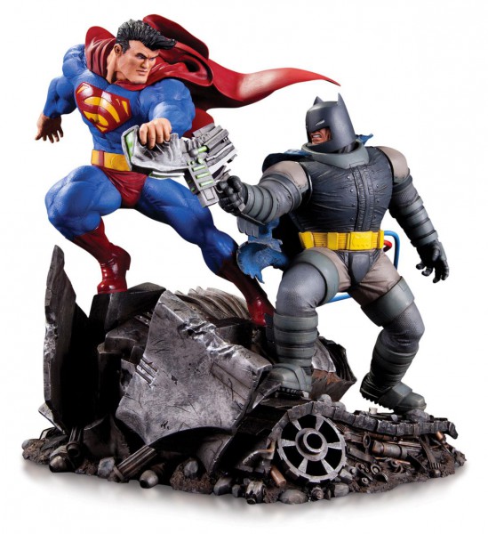 DC Comics - Mini Battle Statue Batman vs. Superman: DC Collectibles