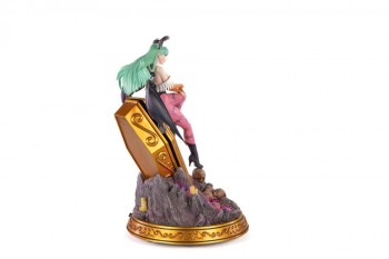 Vorschau: Darkstalkers - Morrigan Aensland Statue - 1/6: First 4 Figures Vorschau: Darkstalkers - Morrigan Aensland Statue - 1/6: First 4 Figures
