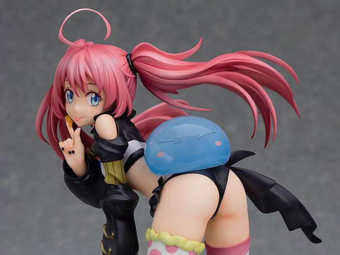 Hot gluing anime figures