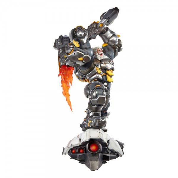 Overwatch - Reinhardt Statue: Blizzard