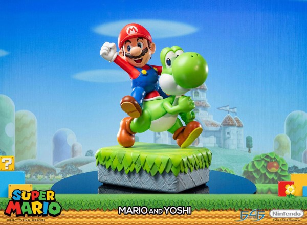 Super Mario - Super Mario & Yoshi Statue: First 4 Figures