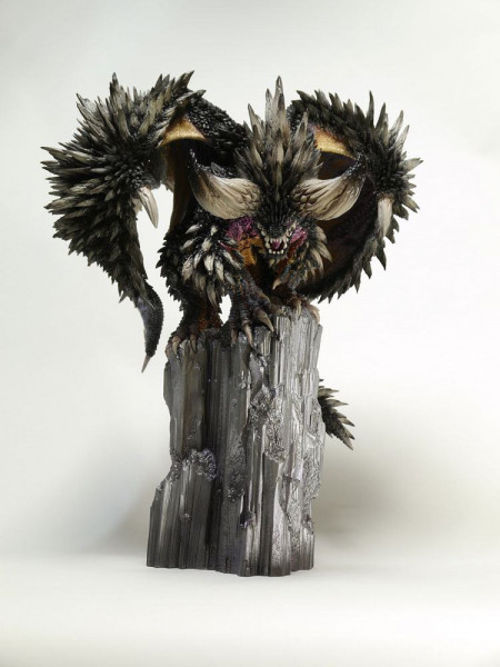 Monster Hunter - Nergigante Statue / CFB Creators Modeln [Leicht Beschädigte Verp.]: Capcom