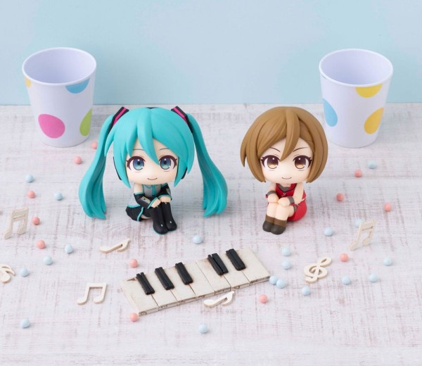 Character Vocal Series 01: - Miku & Meiko Set / Look Up (with gift): MegaHouse