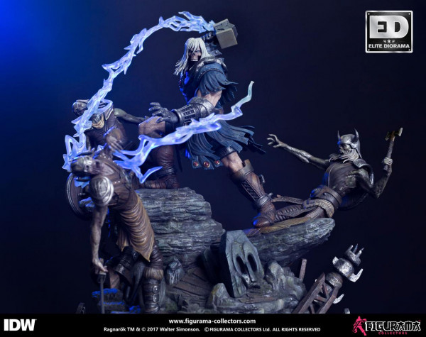 Ragnarök - Thor Statue / Elite Exclusive: Figurama Collectors