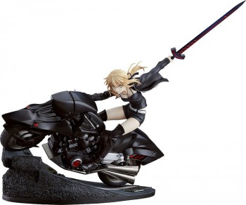 Fate/Grand Order - Saber/Altria Pendragon & Cuirassier Noir Statue: Good Smile Company Fate/Grand Order - Saber/Altria Pendragon & Cuirassier Noir Statue: Good Smile Company