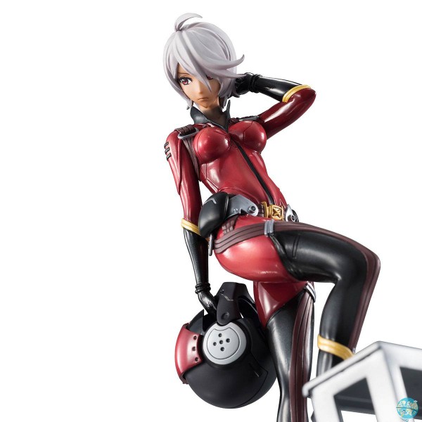 Space Battleship Yamato 2202 - Yamamoto Akira Statue / Pilot Suit Version: MegaHouse