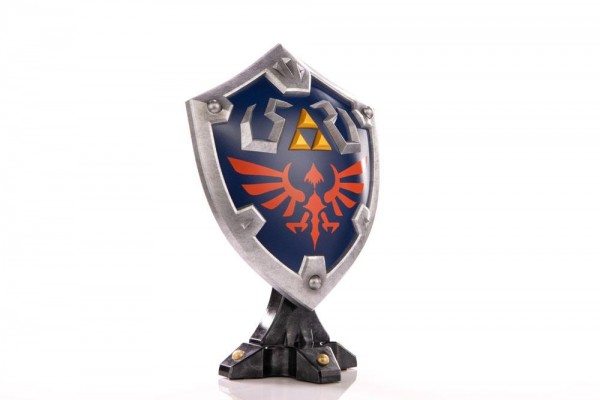 The Legend of Zelda Breath of the Wild - Hylian Shield Statue / Standard Edition: First 4 Figures