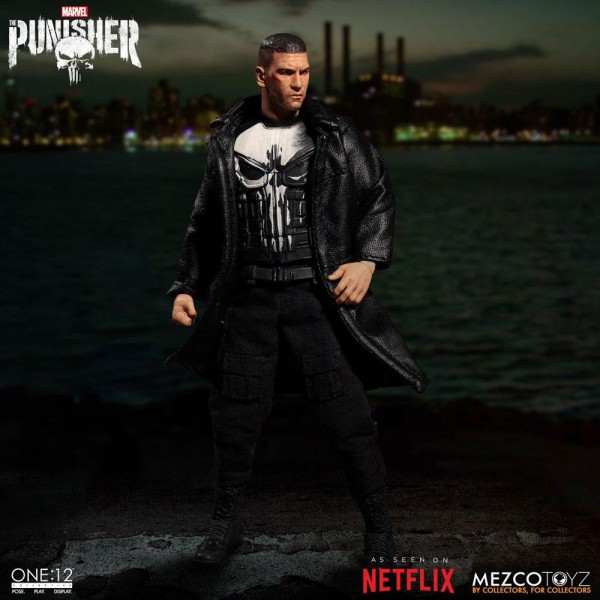 Marvel Universe - Punisher Actionfigur: Mezco Toys