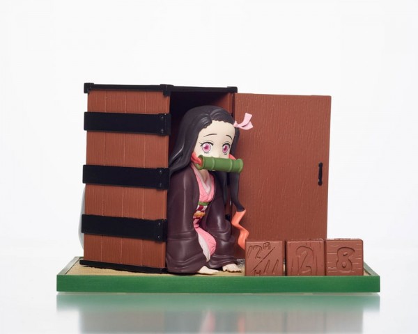 Demon Slayer Kimetsu no Yaiba - Nezuko Kamado Kalender-Statue [NEUAUFLAGE]: Taito