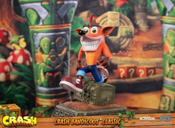 Crash Bandicoot - Crash Bandicoot Statue (Classic): First 4 Figures Crash Bandicoot - Crash Bandicoot Statue (Classic): First 4 Figures