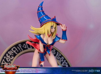 Vorschau: Yu-Gi-Oh! - Dark Magician Girl Statue / Vibrant Edition: First 4 Figures Vorschau: Yu-Gi-Oh! - Dark Magician Girl Statue / Vibrant Edition: First 4 Figures