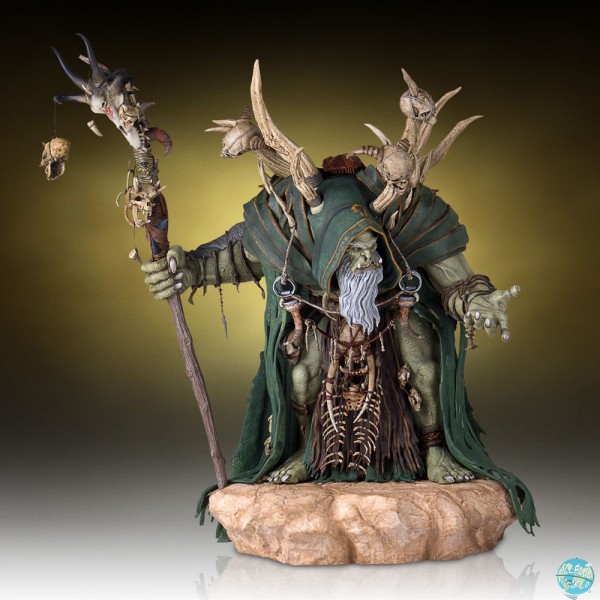 Warcraft The Beginning - Gul'Dan Statue: Gentle Giant