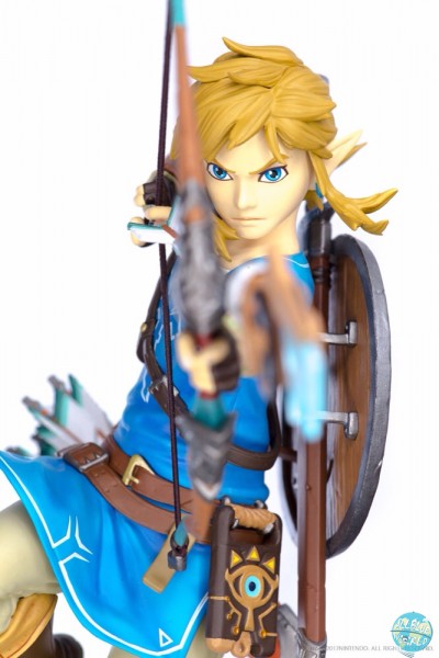 The Legend of Zelda Breath of the Wild - Link Statue: First 4 Figures