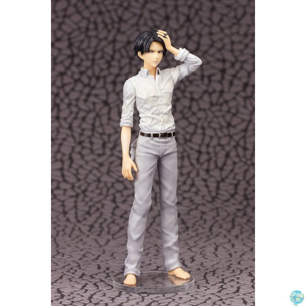 Attack on Titan - Levi Statue: Apricot Blossom