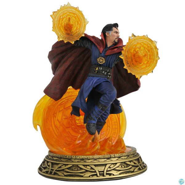 Doctor Strange - Doctor Strange Statue / Marvel Milestones: Diamond Select