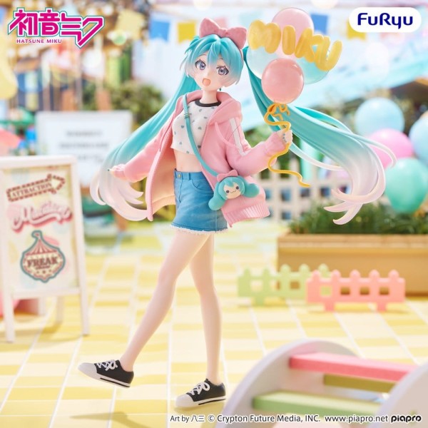 Hatsune Miku - Muchute Figur / Theme Park Date Version: Furyu