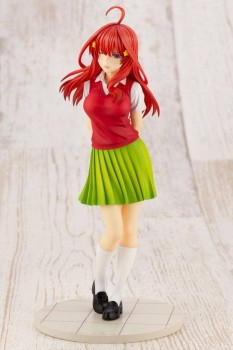 Vorschau: The Quintessential Quintuplets - Itsuki Nakano Statue / Bonus Edition: Kotobukiya Vorschau: The Quintessential Quintuplets - Itsuki Nakano Statue / Bonus Edition: Kotobukiya