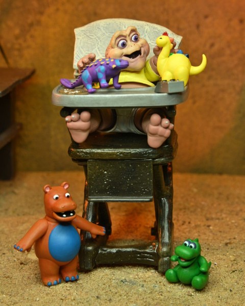 Dinosaurs - Baby Sinclair Actionfigur / Ultimate: NECA