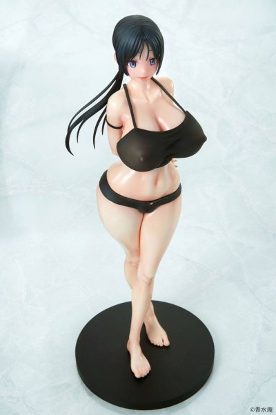 Koumi Island - Konomi Tachibana Statue: Q-Six