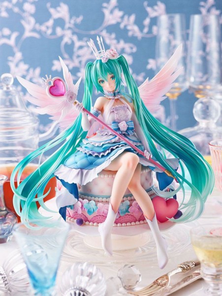 Character Vocal Series 01 - Hatsune Miku Statue / Birthday 2020 Sweet Angel Version: Square Enix