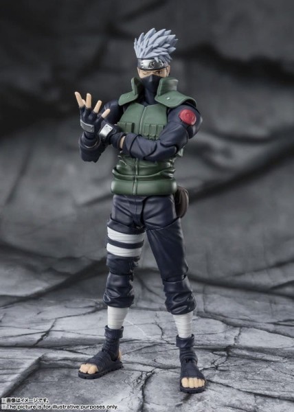 Naruto - Kakashi Hatake Actionfigur / S.H.Figuarts - The famed Sharingan Hero: Bandai Tamashii Natio