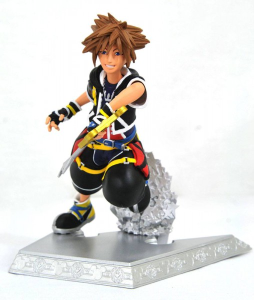 Kingdom Hearts 3 - Sora Statue / Kingdom Hearts Gallery: Diamond Select