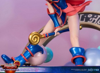 Vorschau: Yu-Gi-Oh! - Dark Magician Girl Statue / Vibrant Edition: First 4 Figures Vorschau: Yu-Gi-Oh! - Dark Magician Girl Statue / Vibrant Edition: First 4 Figures