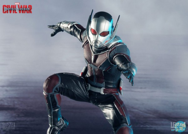 Captain America Civil War - Ant-Man Statue: Iron Studios