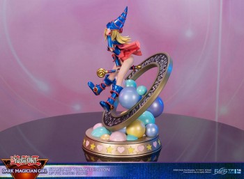Vorschau: Yu-Gi-Oh! - Dark Magician Girl Statue / Vibrant Edition: First 4 Figures Vorschau: Yu-Gi-Oh! - Dark Magician Girl Statue / Vibrant Edition: First 4 Figures