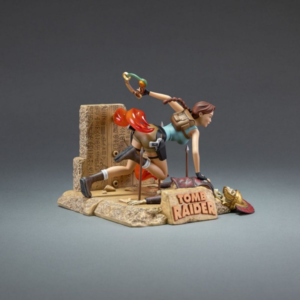 Tomb Raider 1996 - Lara Croft Classic Era Statue: Dark Horse