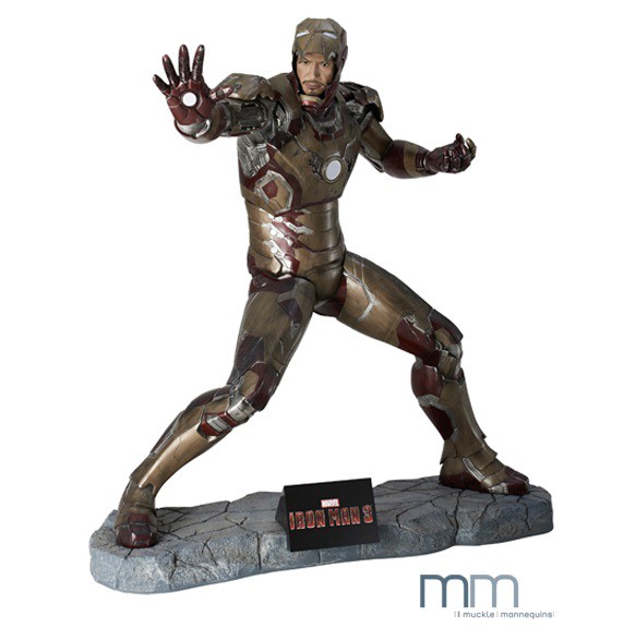 Iron Man 3 - Iron Man Life-Size Statue / Battle Version: Muckle Mannequins