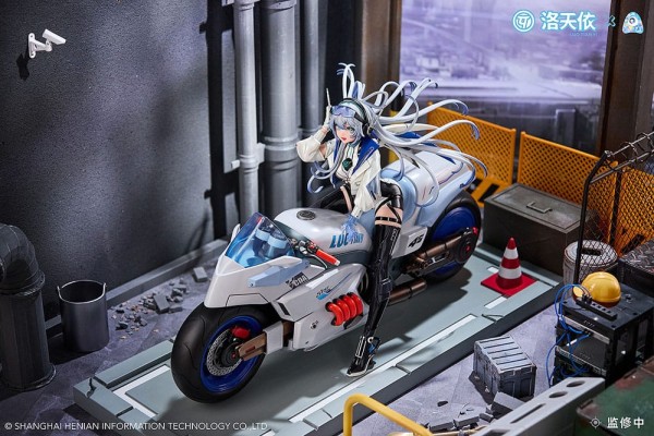 Vsinger - Luo Tianyi Statue / Retro-Future Storm Driver Version: A Dimension