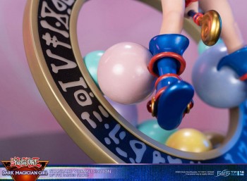 Vorschau: Yu-Gi-Oh! - Dark Magician Girl Statue / Vibrant Edition: First 4 Figures Vorschau: Yu-Gi-Oh! - Dark Magician Girl Statue / Vibrant Edition: First 4 Figures