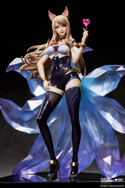 League of Legends - Ahri Statue: APEX